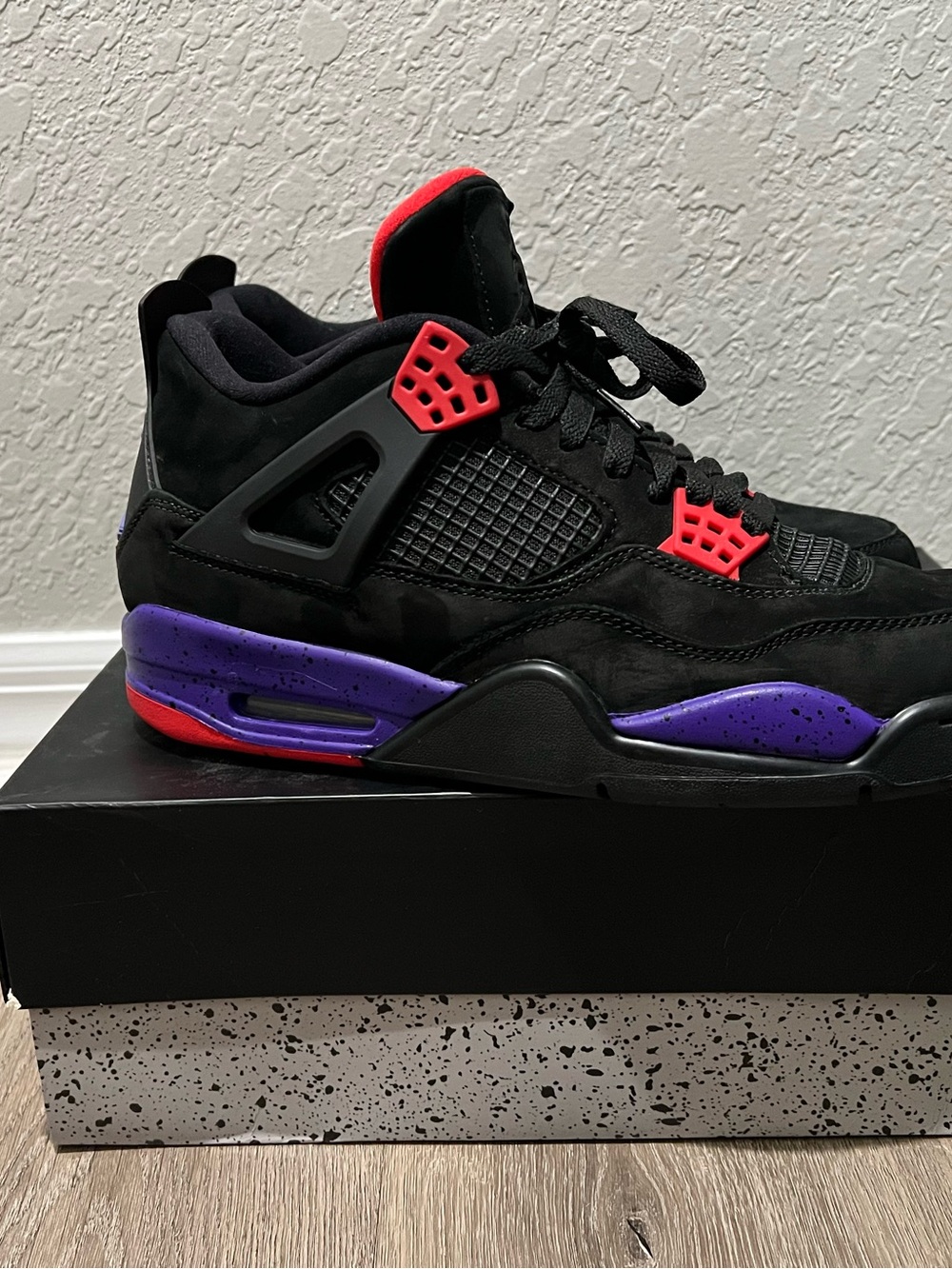 Jordan 4 “Raptors” 10.5M